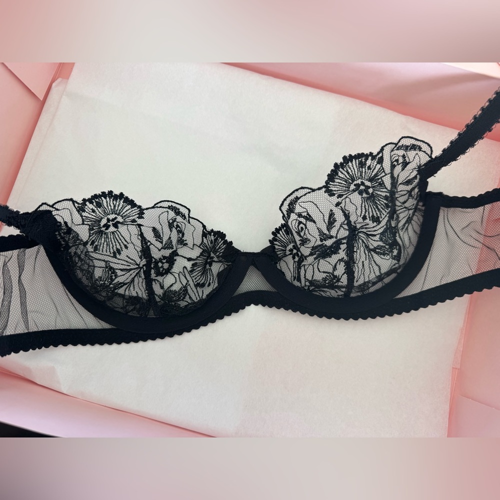 Agent Provocateur Jayce Plunge Underwire Bra and Suspenders (Black)